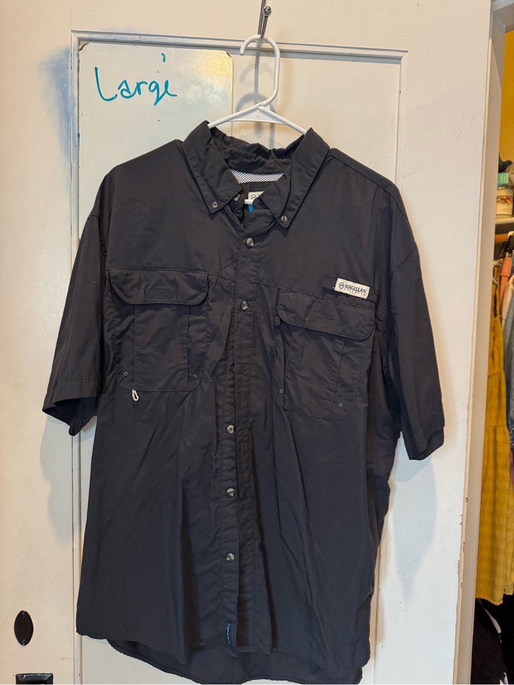 Magellan Outdoors Black Short-Sleeve Button-Down Utility Shirt